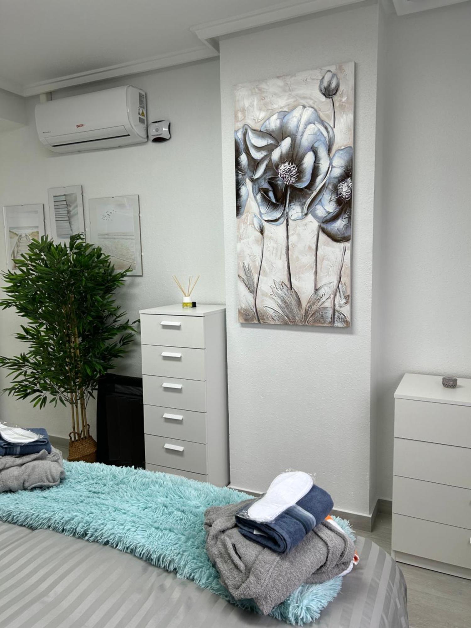 Skyline 21 Apartment ตอร์เรเวียคา ภายนอก รูปภาพ